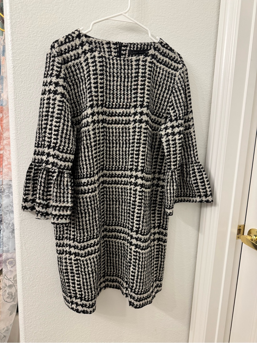 Zara Black and White Houndstooth Style Midi Dress with Bell Sleeves XL Women